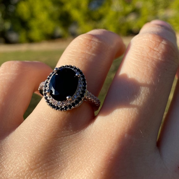 New 925 Sterling Silver Black sapphire ring - Picture 4 of 9